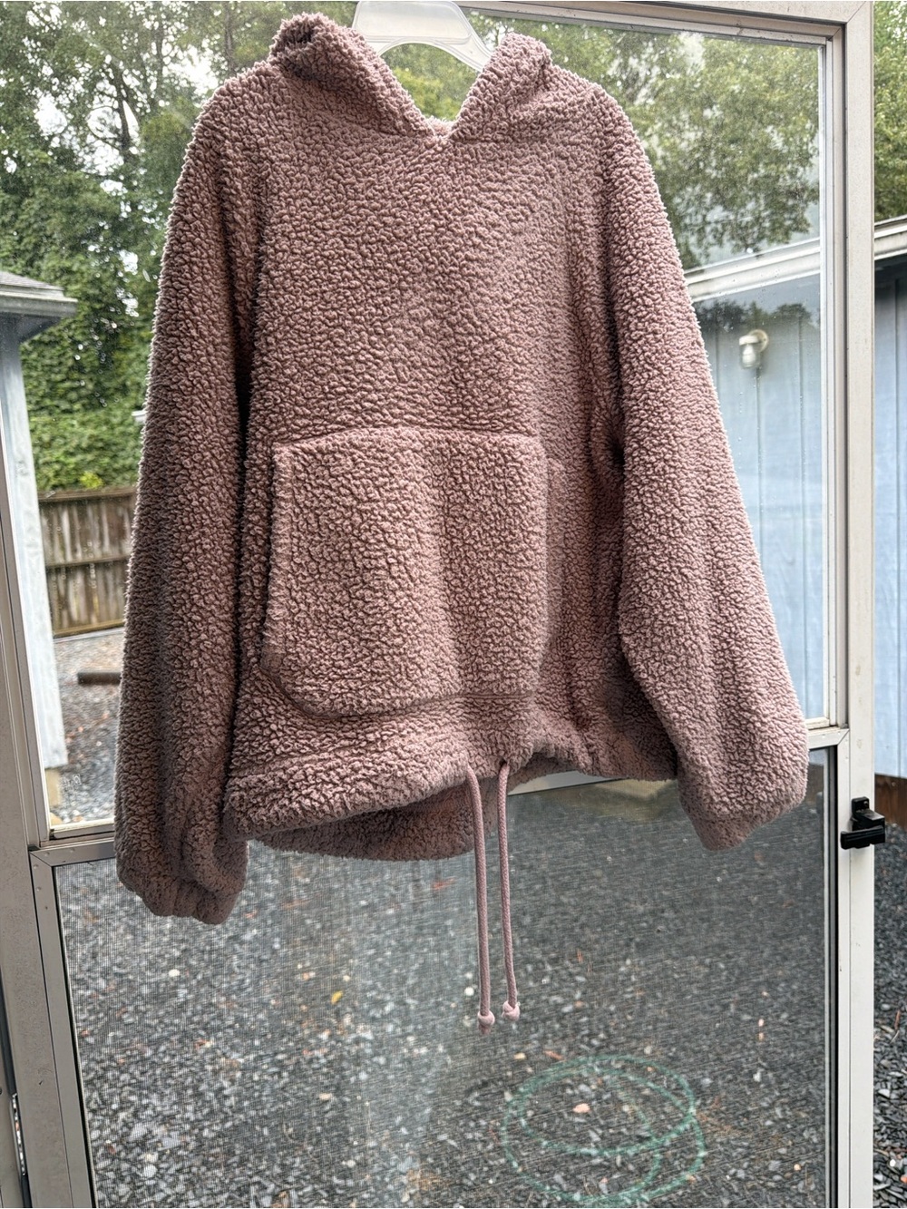 American Eagle Outfitters Plush Sherpa Hooded Pullover - Mauve Pink